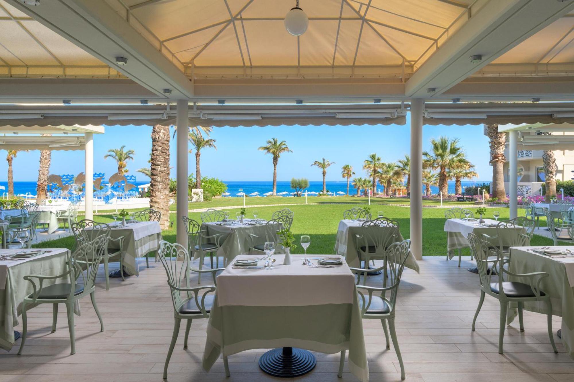 Rodos Palladium Leisure & Wellness Kallithea  Bagian luar foto The restaurant at the hotel