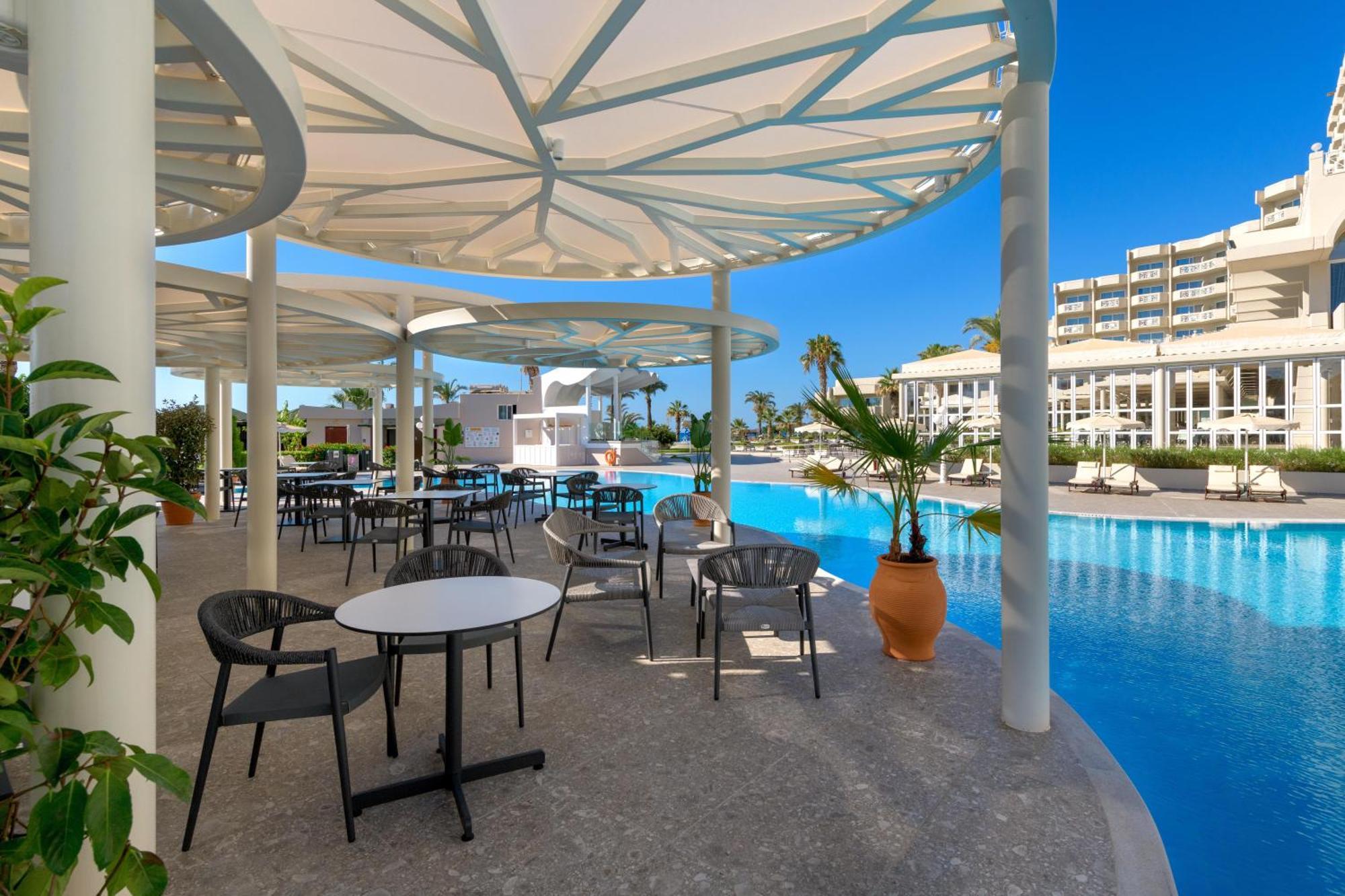 Rodos Palladium Leisure & Wellness Kallithea  Bagian luar foto The pool at the hotel