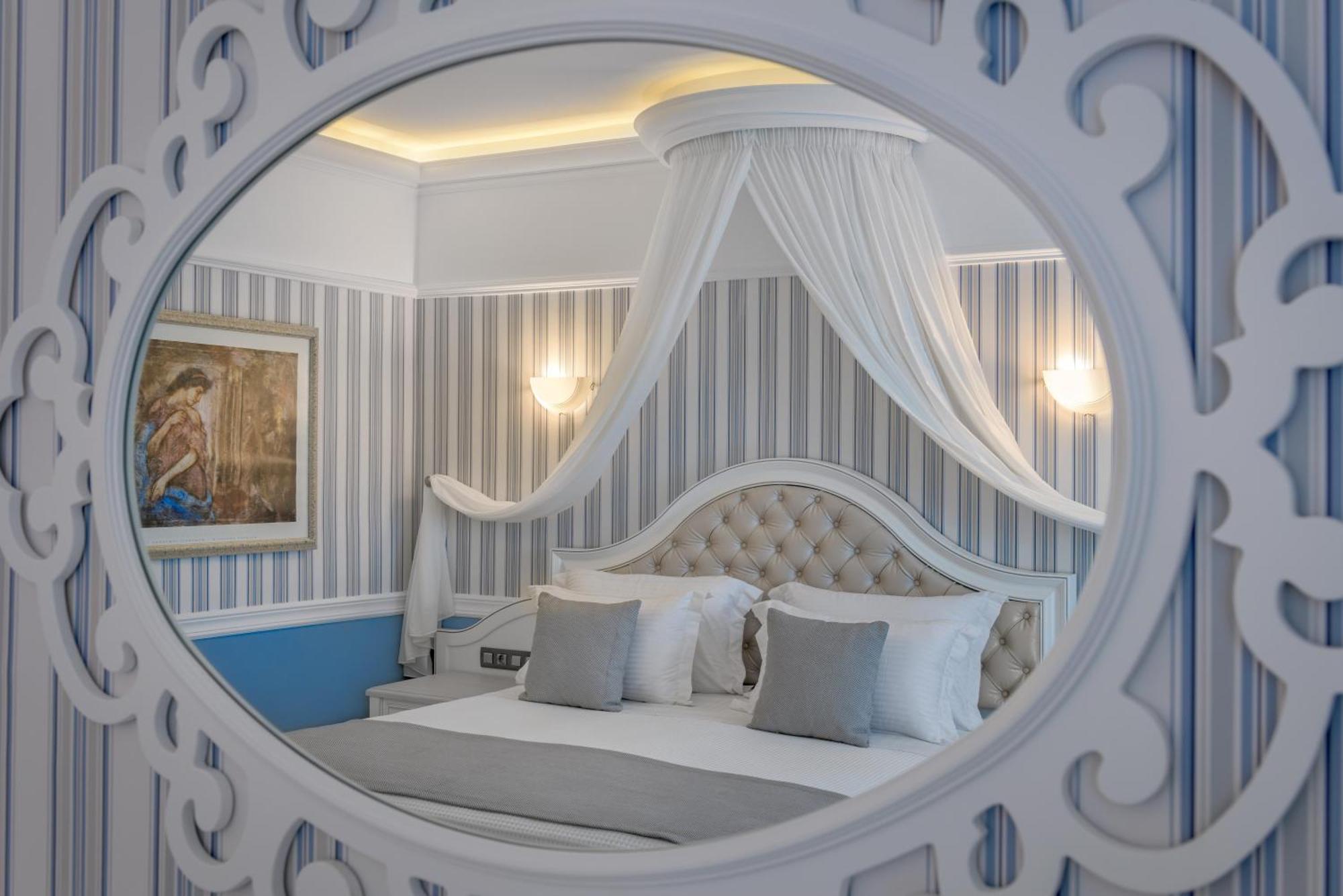 Rodos Palladium Leisure & Wellness Kallithea  Bagian luar foto A bedroom at the hotel