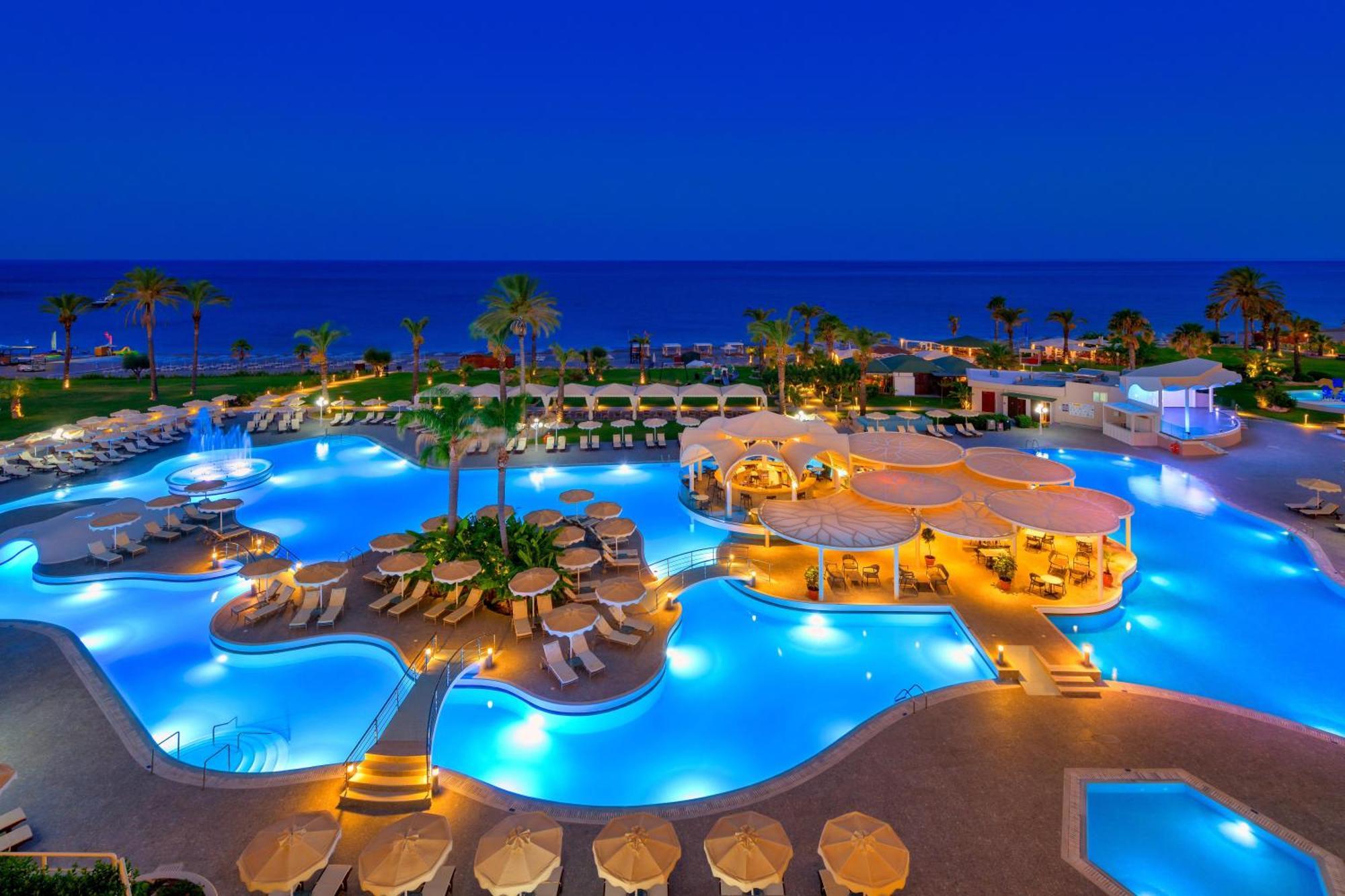 Rodos Palladium Leisure & Wellness Kallithea  Bagian luar foto The resort at night